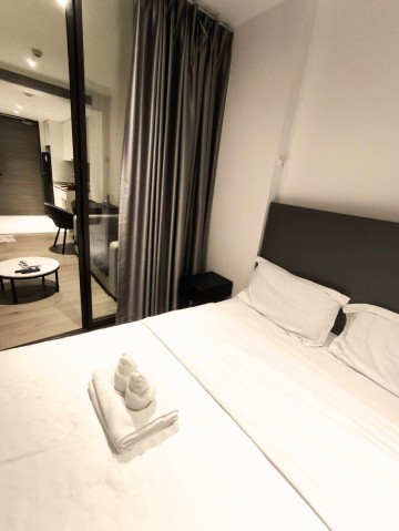 Fynn Asoke private comfortable peaceful 6th floor BTS Asoke