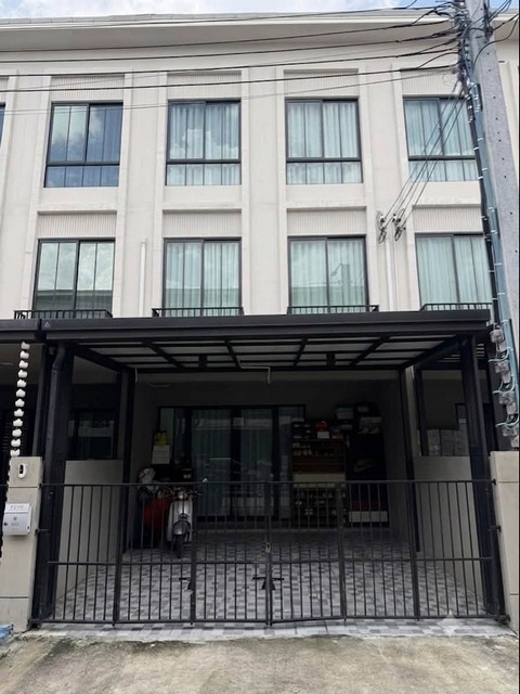 ให้เช่าทาวน์โฮม 3 ชั้น 4 ห้องนอน โครงการ PATIO งามวงศ์วาน - ประชาชื่น เหมาะอยู่อาศัยหรือทำโฮมออฟฟิศ ใกล้ทางด่วนงามวงศ์วาน และทางด่วนศรีรัช