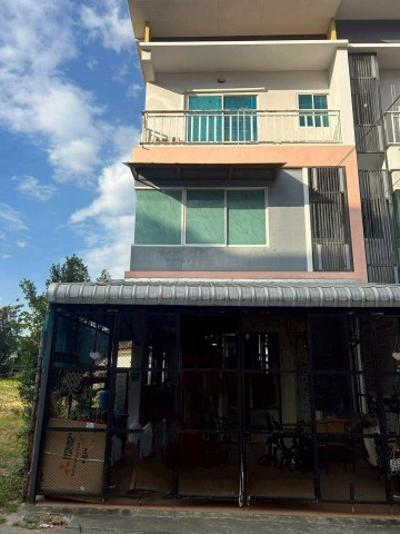 โซนเจ็ดยอด ขายด่วน! 4.8 ล้าน 22.9 ตรว. ทาวน์โฮม 3 ชั้น #เหมาะค้าขาย ทำออฟฟิศ หรืออยู่อาศัย ใจกลางเมืองเชียงใหม่