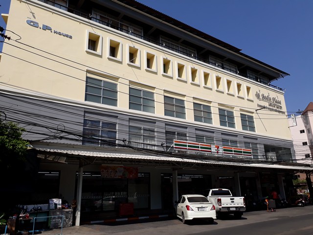 0 ให้เช่า สำนักงาน อาคารจีพีเฮ้าส์ลาดพร้าว ห้องนอน 1 ห้อง ห้องน้ำ 1 ห้อง 18000 บาทต่อเดือน ใกล้กับ ทาวน์อินทาวน์