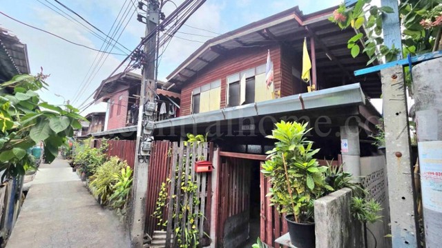 บ้านเดี่ยว 2 หลัง พร้อมห้องเช่า 82 ตร.วา พระประแดง สมุทรปราการ 