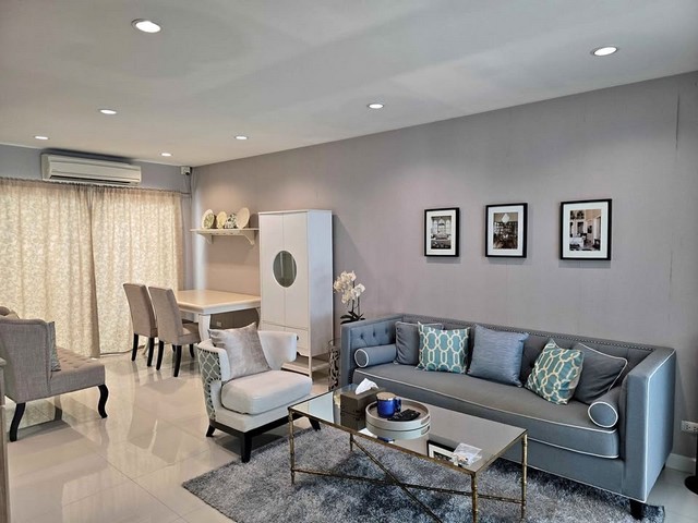 ให้เช่าทาวโฮม3ชั้น  ใกล้โรงเรียนรุ่งอรุณ ใกล้ เซ็นทรัลพระราม 2   พระรามที่ 2 ซอย 33 หมู่บ้าน Patio พระราม 2