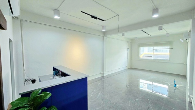 อารีย์-สะพานควาย 44ตร.ม. Salon ชั้น 4  พร้อมที่จอดรถ สตูดิโอ 1ห้องน้ำ  BTSอารีย์200ม. สะพานควาย   รร.สุรศักดิ์มนตรี 2.5 กม. 