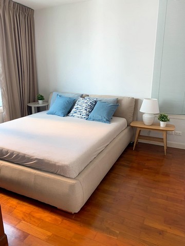 Siri Residence Sukhumvit 24 privacy comfort 17th floor BTS PhromPhong