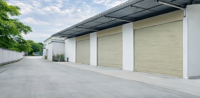 ใกล้ตลาดทวีวัฒนา 1.2 กม.ให้เช่าโกดังขนาดใหญ่  300 ตร.ม. พุทธมณฑลสาย 2 ทวีวัฒนา-กาญจนาภิเษก1-8  