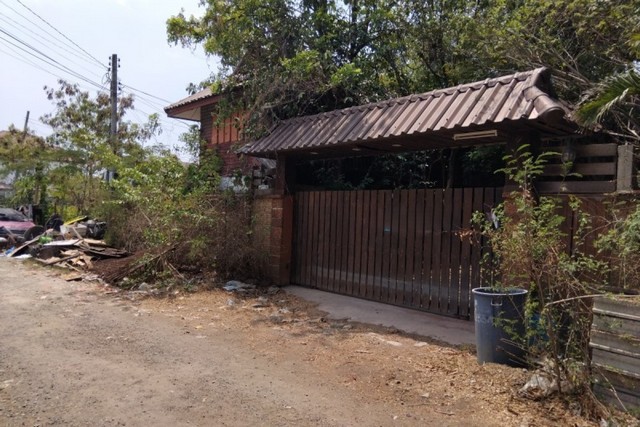 บ้านเดี่ยว ซอยพัฒนาชุมชน 1 ถนนศรีนครินทร์ บางแก้ว บางพลี สมุทรปราการ