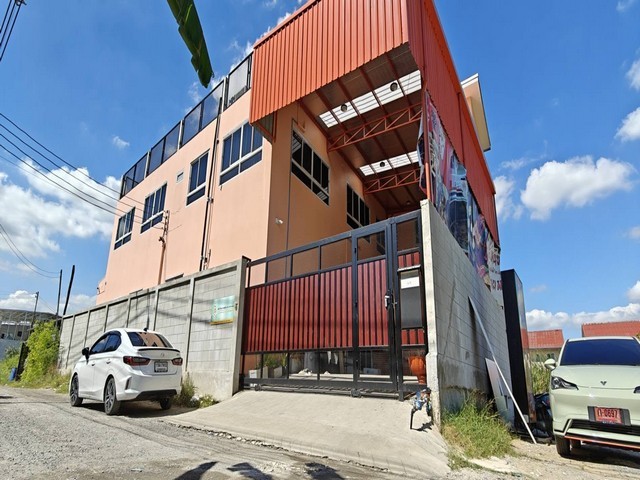 รหัสC7235 ให้เช่าและขายโรงงาน มีห้องเย็น เคยเป็นโรงงานผลิตอาหารมาก่อน ย่านบางคูวัด ปทุมธานี