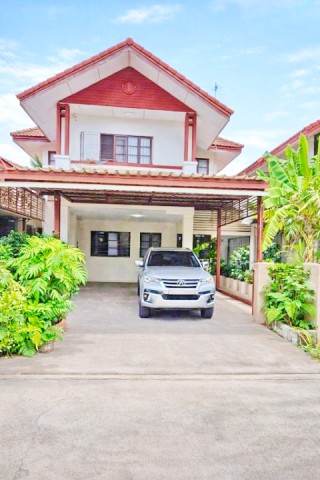 ม. ABAC 4.7กม. บ้านเดี่ยว 2 ชั้น 3 นอน 2 น้ำ รพ.บางบ่อ 1กม. The Studio Park 850 ม. 60 ตร.ว. 240 ตร.ม.
