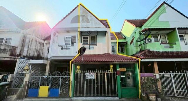 ทาวน์เฮ้าส์ เจริญทรัพย์ เทพารักษ์ รีโนเวทต่อเติมแล้ว พร้อมเข้าอยู่ ราคาถูก