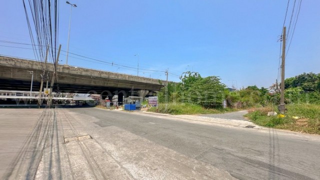 ขายด่วน ที่ดินเปล่า ติดทางด่วน 102 ตารางวา - ใกล้ MRT สถานีศรีรัช