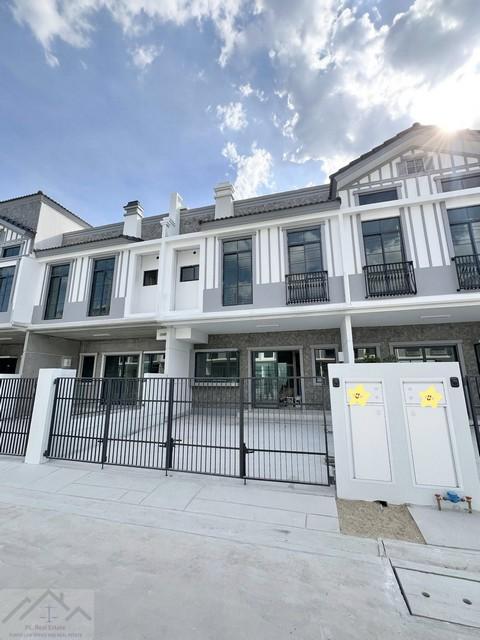 ให้เช่าทาวน์โฮม 2 ชั้น 21.40 ตร.ว. Villaggio 3 ศรีนครินทร์-บางนา ใกล้ Mega บางนา