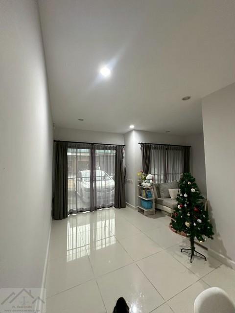 ให้เช่าทาวน์โฮม 2 ชั้น 16.9 ตร.ว. โครงการ Verve สายไหม-พหลโยธิน ซอยสายไหม 56