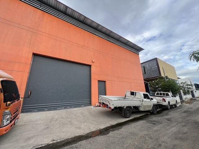 BR 1752 ขายหรือให้เช่าโกดังพร้อมออฟฟิศ ลาดกระบัง คลองสองต้นนุ่น ใกล้ถนนพัฒนาชนบท 3 พื้นที่ขนาดใหญ่ พร้อมห้องพักพนักงาน