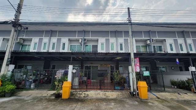  ขายทาวน์เฮ้าส์ 2 ชั้น โครงการ ฉัตรหลวง อำเภอสามโคก ปทุมธานี