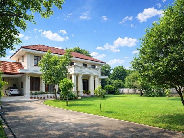 ขายบ้านเดี่ยว 587 ตรว. ถนนเมน หมู่บ้านนวธานี ถนนเสรีไทย 59 เกษตร-นวมินทร์ ใจกลางธรรมชาติ ร่มรื่น พร้อมสนามกอล์ฟในโครงการ 