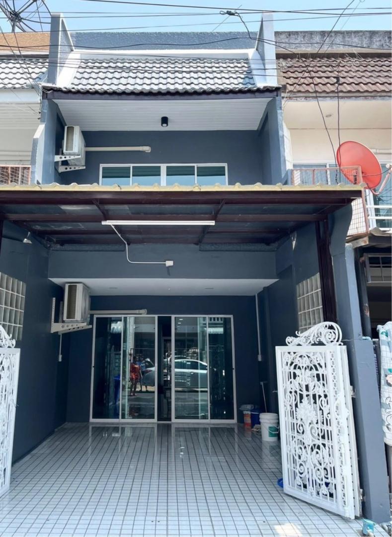 HR 9798 ให้เช่าทาวน์โฮม นวมินทร์ ใกล้เดอะมอลล์บางกะปิ