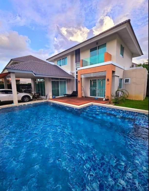 Pool villa ให้เช่า/ขาย 80 ตรว. 4 นอน 4 น้ำ บ้านเดี่ยว 2 ชั้น กาญจน์กนก พร้อมเฟอร์นิเจอร์ครบ สระว่ายน้ำส่วนตัว พร้อมเข้าอยู่ได้เลย