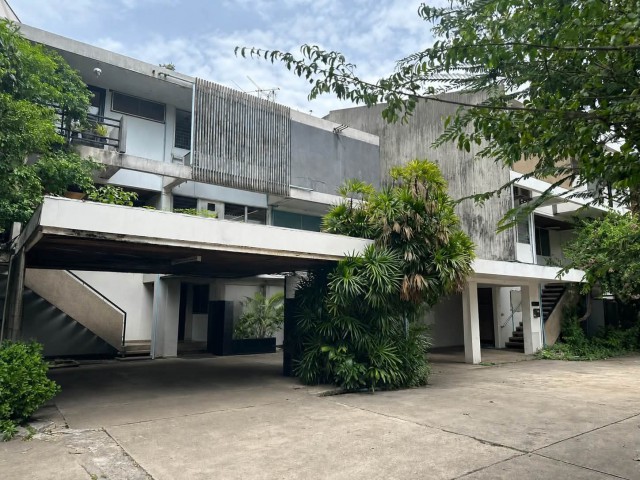 ให้เช่า #โฮมออฟฟิศ Private Garden view Duplex Office ใจกลางอารี #ใกล้BTSอารี NN