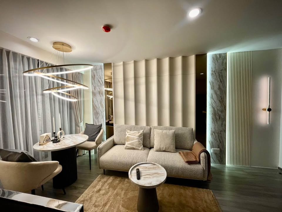 Ideo Mobi Sukhumvit 40 Spacious Clean 7th Floor BTS Thonglor