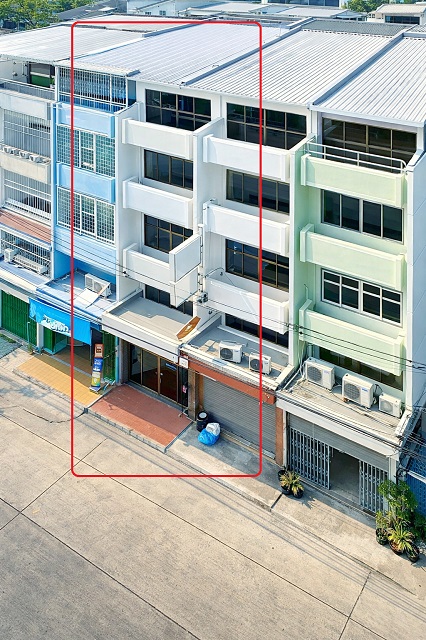 ถ.พรานนก-พุทธมณฑล จรัญสนิทวงศ์25-31 ใกล้ MRTแยกไฟฉาย 200 ม. สำนักงาน 2 ชั้น 2-3นอน 1 น้ำ 16ตร.วา.70 ตร.ม. 