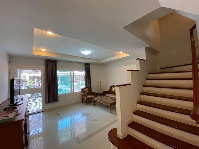 ให้เช่า ทาวน์โฮม 3 ชั้น ใกล้สถานีรถไฟฟ้าสายสีเหลือง โครงการ ศุภาลัย วิวล์   ศรีนครินทร์ -กิ่งแก้ว 