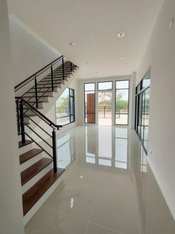 ให้เช่าโกดังและออฟฟิศ450ตร.มย่านบางใหญ่นนทบุรีซอยกัตนาบางม่วงใกล้ รพ.บางใหญ่ โรงถ่ายกันตนา