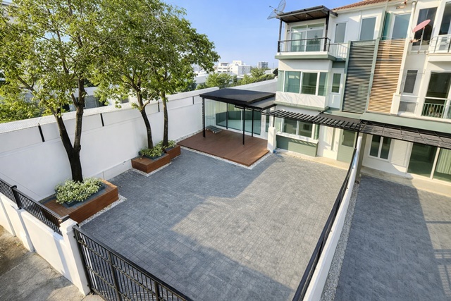  ทาวน์เฮาส์ 3 ชั้น หลังมุม 4 นอน 3 น้ำ เซ็นทรัล พระราม 2 900 ม. ท่าข้าม พระราม2 บางขุนเทียน ใหญ่มากๆ 76 ตร.วา. เบิ๊กซี พระราม 2 600ม. 