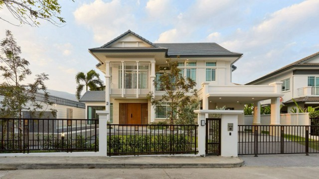 พูลวิลล่าหรู 22.9 ล้าน #SereneLake Chiang Mai ในโครงการคุณภาพระดับพรีเมียม จาก #Land&Houses