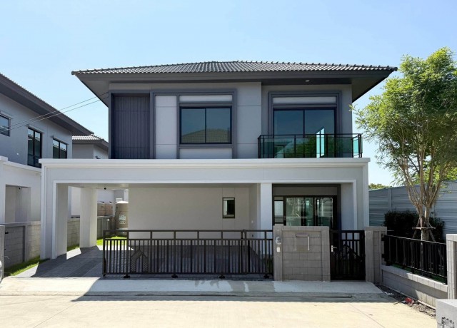 ตลาดศรีวารี500ม.50ตร.ว โต๊ะเตียงตู้เย็นเครื่องซักผ้าแอร์4 บริทาเนีย นางนา-ศรีวารีให้เช่าบ้านเดี่ยว2ชั้น4นอน3น้ำ พื้นที่ใช้สอย190ตร.ม