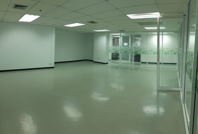 000254 ให้เช่า สำนักงาน อาคารธารารมณ์ บิสซิเนส ทาวเวอร์ 1 ตารางวา ชั้นที่ 1