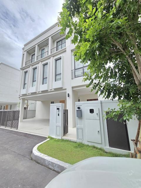 ให้เช่าบ้านเดี่ยว3ชั้นย่านลาดกระบังร่มเกล้า โครงการAERIE Srinakarin Krungthepkreetha บ้านหรูกรุงเทพกรีฑาใกล้โรงเรียนนานาชาติ