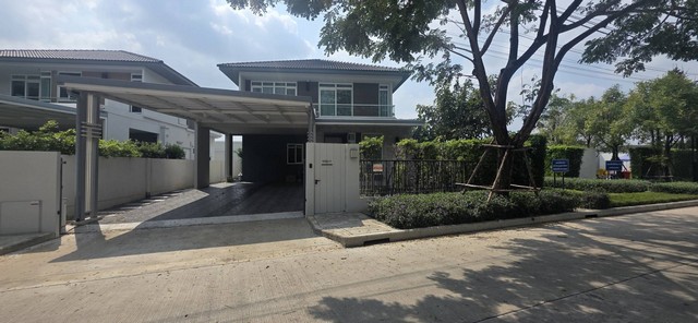 ขาย บ้านหลังมุม มัณฑนา2 มอเตอร์เวย์ - กรุงเทพกรีฑาตัดใหม่ ลาดกระบัง สุวรรณภูมิ ต้นโครงการ หน้าบ้านไม่ชนกับใคร ติดถนนเมน