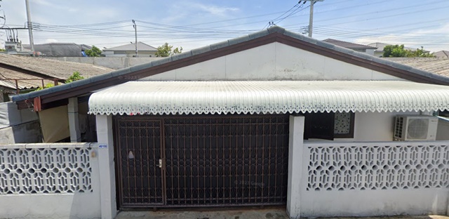 แอร์ใหม่ 3ตัว  50 ตรว. บางนา-ตราด49-55 เปิดซิง!  บ้านใหม่  200 ตรม. จอดรถ3คัน สนามบินสุวรรณภูมิ เมกาบางนา  โลตัสบางนา ขนาดใหญ่ เพียง 900ม. 