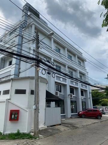 ให้เช่าอาคารพาณิชย์ 3.5 ชั้น 300 ตร.ม. ย่านประชาชื่น เขตหลักสี่ ติดมหาลัยธุรกิจบัณฑิตย์