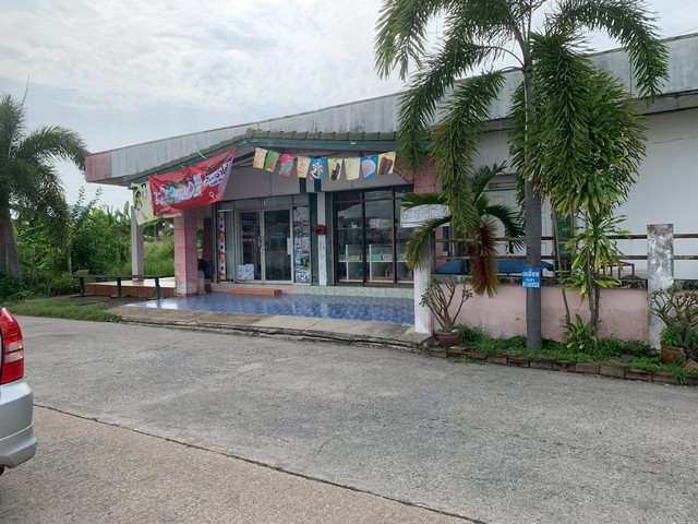 ขายที่ดินขนาด 1ไร่ 34.5ตรว พร้อมห้องแถว10ห้อง ใกล้ถนนสุขุมวิท 250 เมตร ใกล้สนามซ้อมกอล์ฟแกรนด์ฮาเบอร์ เหมาะลงทุน ทำร้านอาหาร บางพระ ชลบุรี