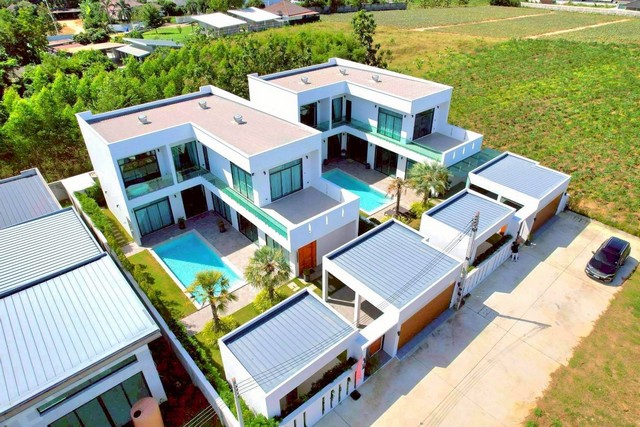 ขายบ้านพูลวิลล่า 2 ชั้น ชูการ์ปาล์มพูลวิลล่า ขนาด132ตรว ปล่อยเช่ารายวัน/รายปีได้ ตกแต่งครบ พร้อมเข้าอยู่ ทุ่งกลม-ตาลหมัน ห้วยใหญ่ ชลบุรี