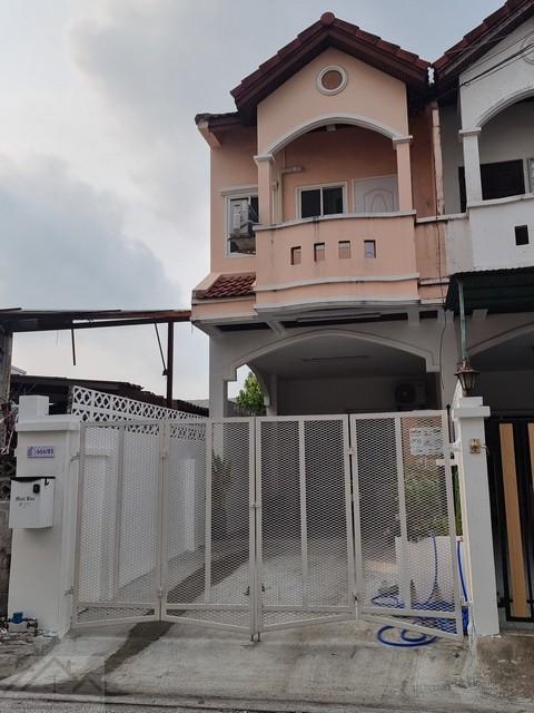 HR 9811 ให้เช่าทาวน์โฮม 4 ชั้น รวมดาดฟ้า 3 ห้องนอน ประชาราษฎร์บำเพ็ญ 26 ห้วยขวาง ใกล้ MRT ห้วยขวาง