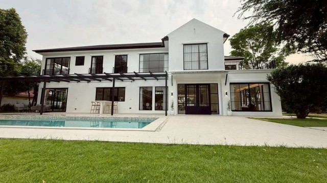 โซนหางดง ขาย 30 ล้าน 5 นอน 6 น้ำ Luxury Pool Villa #สไตล์ไทยร่วมสมัย บนพื้นที่ส่วนตัวขนาดใหญ่ บรรยากาศสงบ เป็นส่วนตัว