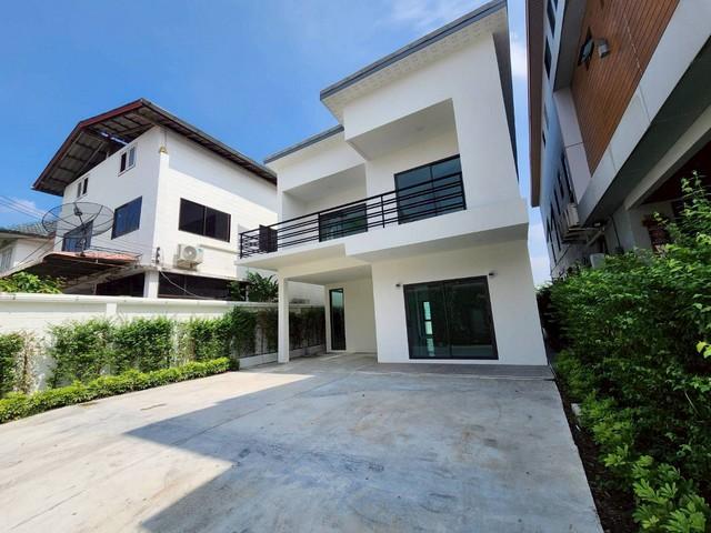 ให้เช่าบ้านเดี่ยว 2 ชั้น 53 ตร.ว. บ้านสร้างใหม่ ซอยสุขุมวิท 93 (ซอยพึ่งมี 29) ใกล้ BTS บางจาก