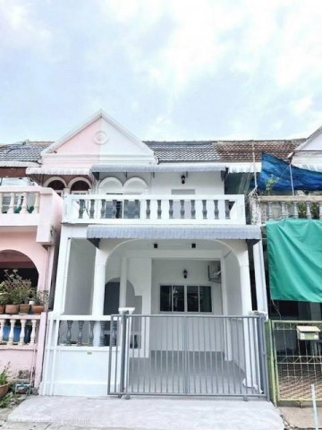 HR 10361 ให้เช่าทาวน์โฮม 2 ชั้น 3 ห้องนอน ซอยวชิรธรรม 57 อ่อนนุช 44  สุขุมวิท  รีโนเวท พร้อมเข้าอยู่
