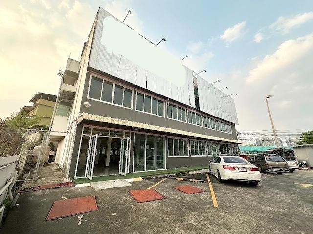 HR 10359 ให้เช่าอาคารสำนักงาน 2 ชั้น 350 ตร.ม. บางนา สุขุมวิท ติด BTS แบริ่ง เหมาะทำออฟฟิศ คลินิก โชว์รูม หรือธุรกิจ