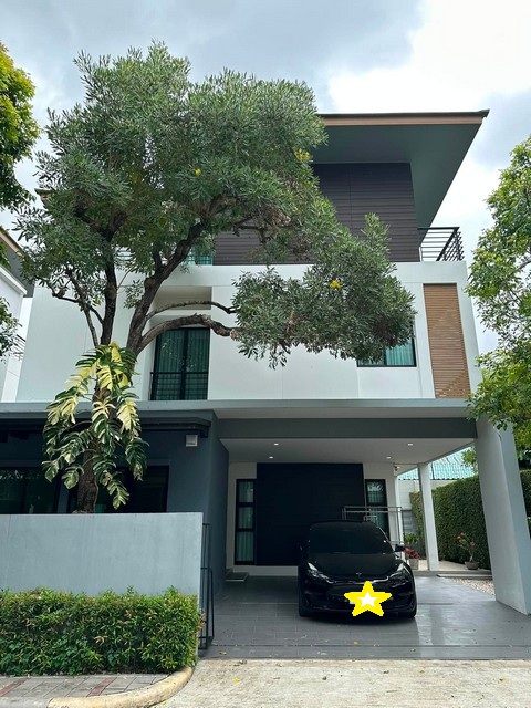 ขายบ้านเดี่ยว 3 ชั้น 54 ตรว. 4 ห้องนอน บ้านลุมพินี สวนหลวง ถนนเฉลิมพระเกียรติ ร.9