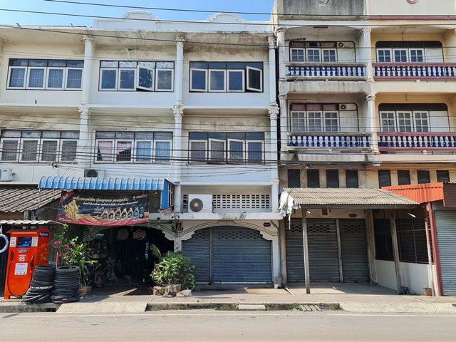 ขายอาคารพาณิชย์  ถนนสุชัย แยกจากถนนพระรามที่  2 อำเภอเมืองสมุทรสาคร สมุทรสาคร