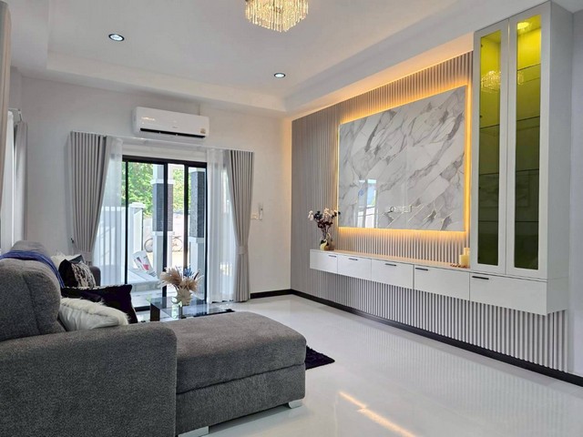 บ้านเดี่ยวสร้างใหม่ พร้อมสระว่ายน้ำส่วนตัว  พิกัด : ห้วยใหญ่