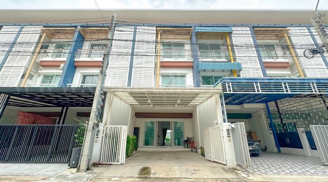 ราคาถูกมาก ทาวน์โฮม 3 ชั้น ชวนชื่น โมดัส วิภาวดี - รังสิต พร้อมอยู่