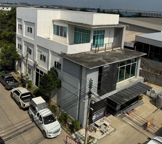 ปล่อยเช่าโฮมออฟฟิศ 3 ชั้น ใจกลางอมตะ ชลบุรี พร้อมอุปกรณ์สำนักงาน FP-B01949 