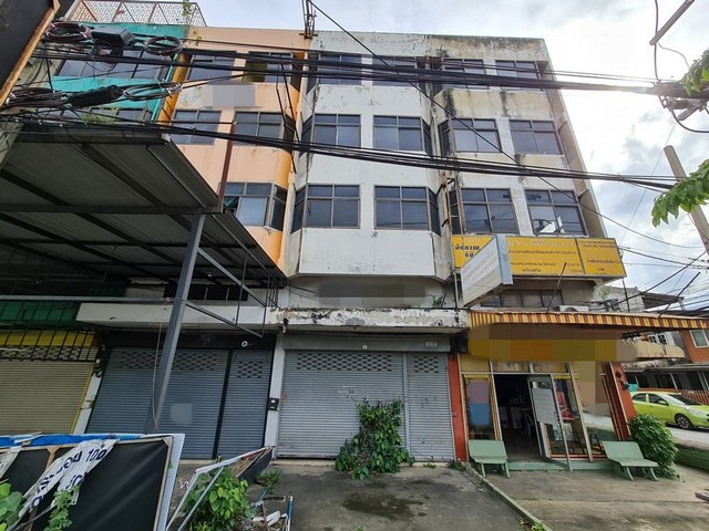 ขายอาคารพาณิชย์ ถนนสายนนทบุรี-ปทุมธานี อำเภอเมืองปทุมธานี  ปทุมธานี