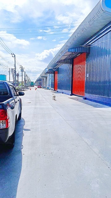ร่มเกล้า พัฒนาชนบท3  โกดังรีโนเวทใหม่ ขนาด 200-250ตร.ม. วงแหวน Motorway สนามบินสุวรรณภูมิ ร่