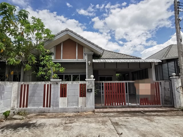 ขายบ้านเดี่ยว หมู่บ้านวิลล่าธารา  ซอย 7 ถนนท่าโรงช้าง อำเภอเมืองสุราษฎร์ธานี สุราษฎร์ธานี