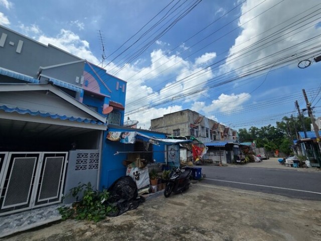 ขาย ทาวน์เฮ้าส์ ม. แสงตะวัน คลอง 11 ถ. รังสิต – นครนายก  ธัญบุรี ปทุมธานี